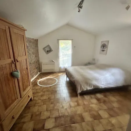 En Bordure D'aveyron Bed & Breakfast